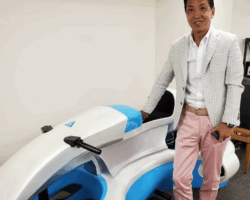 A.L.I. Technologies社の有人(1人乗り)ドローン研究開発試作品です。現時点で30分以上飛行できるそうです!