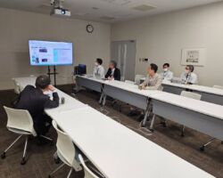 東京センチュリー株式会社 大杉さんは、4月1日付けで執行役員専務に昇格されます。 いつも当社をサポートしてくれる恩人です。