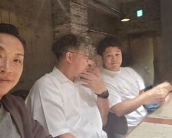 大阪梅田で開催された、ベンチャー企業プレゼンコンテストに参加。
主催したJCの麻生さんと会食