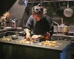 HEJOY.aHEJOY.ai. 王CEOとの会食会食
EV分野での技術開発は中国に遅れをとっている。
真摯に反省して、色々な協業のなかでキャッチアップしていくことが重要である。