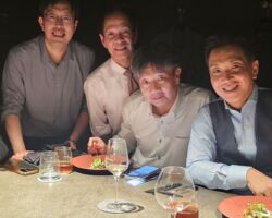 HEJOY.aHEJOY.ai. 王CEOとの会食会食
EV分野での技術開発は中国に遅れをとっている。
真摯に反省して、色々な協業のなかでキャッチアップしていくことが重要である。