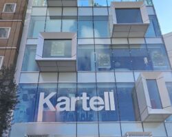 トーヨーキッチンホーム 渡辺会長のご招待で名古屋のショールームを訪問 キッチンからホーム全体への業態転換と独自配送の仕組みが興味深い