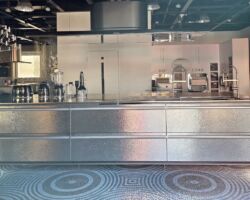 トーヨーキッチンホーム 渡辺会長のご招待で名古屋のショールームを訪問 キッチンからホーム全体への業態転換と独自配送の仕組みが興味深い