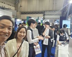 CEATECのLBMAブース
この日はZDCからサービス企画室の金澤さん、宮田さん、大口さんが参加