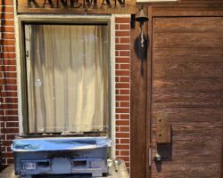 元ネクスコ東日本 取締役の八木さんにお誘いいただき、大井町のスペシャルB級グルメを堪能。二次会はバイオリンの生演奏。因みに八木さんはフルート奏者である。