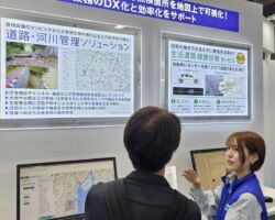 東京ビッグサイトで開催された自治体・公共Weel 2024
昔は展示会を開催することが目的であったが、今は名刺や接客情報からDX担当部門がインサイドセールス、企画立案、アポイントまでを担うことができるようになり、案件の成約角度が飛躍的に向上している。
そして、どんなにネットやバーチャルが普及しても、リアルは不滅である。当社は、ネットやバーチャルとリアルの融合を生業としたい。