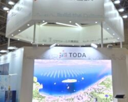 10月15日
■CEATEC 2025
当社の中核事業である位置情報ビジネスは毎年堅調に推移している。
色々な企業を視察したが、基本データの精度・出展の確からしさで、当社を上回るサービスは見あたらなかった。
※Googleは未確認
変化点がネットに反映される前にサービス提供できれば生成AIに侵食されることもない。
戸田建設にはジオフェンスによる工事現場の立入り禁止区域制御アプリを開発中で、昨今多発している事故抑制の一助になればと切に願っている。