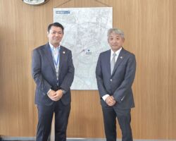 Team UKYO GT300
Team UKYO Challenge School
JCL TEAM UKYO
右京さんとは同い年で既に20年近いお付き合いになる。正に激動の人生であり、常に夢を具現化すべく活動しつづけている。
レースは難しいが、チャレンジスクールは誰でも参加できるので興味ある方は是非!