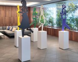 GMO-PGの相浦社長の還暦お祝いで渋谷本社を訪問。
1つ年上の同郷かつラグビー繋がりということで、昔から親しくさせていただいてます。
勿論、当社のネット決済はGMO-PGで、位置情報と連動した与信ロジックの共同特許を出願し先般、特許承認されました。
相浦社長の益々のご健勝とご多幸を祈願しております。