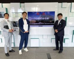 株式会社FIG村井社長、SHOKICHI
テクノ&地図ミュージアム見学
DtoDは今旬な話題でかなり時間を取って説明しました!
※当写真は社内報掲載のみ許諾をいただいております。SNS等への流用は厳禁になります!