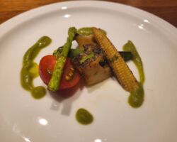 goblin西麻布でデフバトミントン長原さんの祝勝慰労会。デフサッカー原口さん、アスリート担当メンバーと。