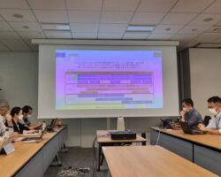 本日の事業戦略会議です。
コロナ感染者が急増していますが、ルールを守りながら、出社することは問題ありません!