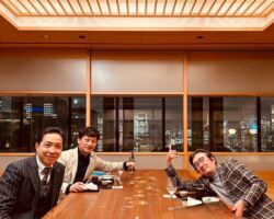 セールスフォース日本本社の最上階で会食でした。
ちょっとやり過ぎですが、素晴らしい施設でした。
セールスフォースは、当社のDX推進に不可欠ですから、今後も親交を深めるとともに当社のソリューションやコンテンツをできるだけ早く利用していただきたいと思っています。