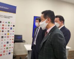 アバルタの商品・サービス説明会
私が考える差別化ポイントは、
①1 to 1サービスでG社と協業したくない企業と組む
②圧倒的なコストパフォーマンス
③フレキシブルなカスタマイズ
④シンプルな操作性