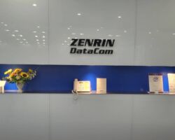 事業戦略会議
本日は冒頭、ナビタイムと当社のサービス比較!
次回はGoogleとのベンチマーク