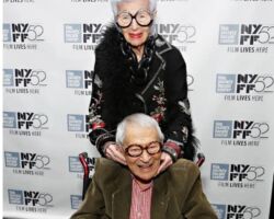 2021年8月に100歳の誕生日を迎え、今年はH&Mとのコラボコレクションを発表するなど未だ現役を貫くスタイル・アイコン、アイリス・アプフェル。彼女が考える、愛とは、ファッションとは、そして人生とは──。若くいることよりも、好奇心と冒険心で生きることを謳歌しているアイリスの言葉は、一歩を踏み出す勇気や希望を与えてくれるものばかりだ。