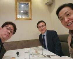 ライナロジクスの朴社長とは2ヵ月に1度定例会をしている。
物静かで、信念があり、技術革新へのアンテナが高い人だ。
彼が当社との協業を拒んだら、現在のロジスティクスサービスの進捗は、3年遅れていた。
重要な協業先であり、友人でもある。