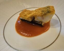 ゼンリン取締役会慰労会
網田さん送別会
国指定重要文化財 旧松本邸
西日本工業倶楽部
明治専門学校(現在の九州工業大学)の創立者のひとりであった松本健次郎が、明治41年から45年にかけて自らの住宅と学校の迎賓館を兼ねて建設した。 北九州市戸畑に位置し、屋敷の周辺は木々の繁る丘陵地で、敷地面積は約1.3ヘクタール、洋館と日本館からなる明治時代の典型的な貴紳住宅である。 この設計も東京駅や旧唐津銀行本店を設計した辰野金吾が行っている。