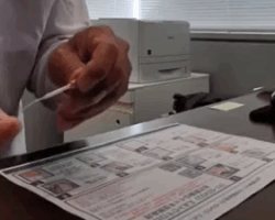 【痛がり屋さんは閲覧注意】「針を刺すのを躊躇すると血が出ず無駄になるので思いきりが重要です!予防注射ほどは痛くないです。」